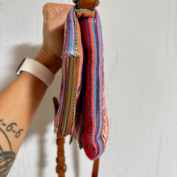 Women's T-Shirt & Jeans Serape Embroidered Crossbody - Picture 5 of 16